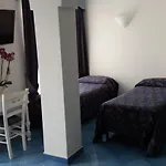 Bussola 3* أناكابْري
