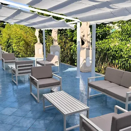 Hotel Bussola