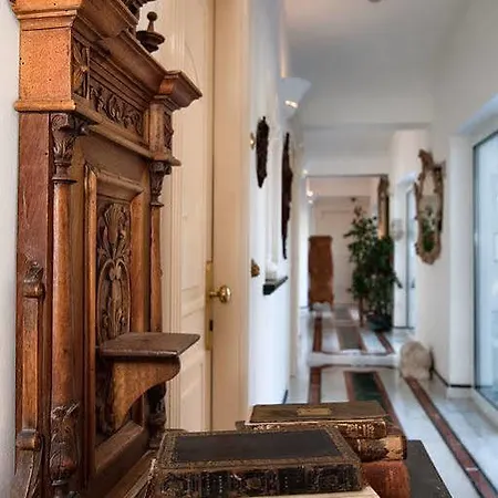 Szálloda Bussola 3*